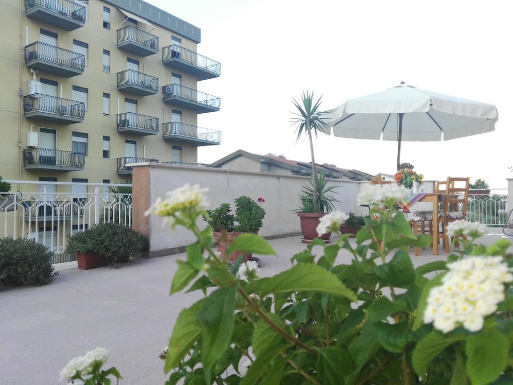 Villalba Кастеламаре дел Голфо Екстериор снимка